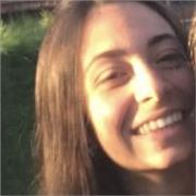 Madrelingua italiana, offro supporto nello studio della lingua italiana. Sono una studentessa universitaria, ho frequentato il liceo classico (voto di diploma 84/100), già fornito ripetizioni come attività di volontariato. Attualmente aiuto online ragazzi